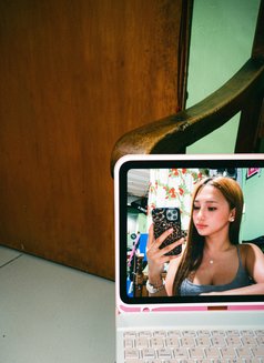 Imxii Caezy - Acompañantes transexual in Manila Photo 2 of 6