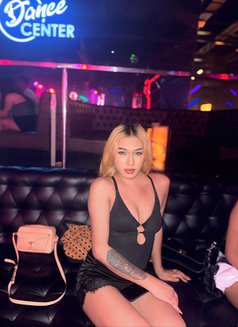Imyourttans - Transsexual escort in Angeles City Photo 4 of 12