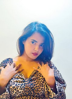 In call Riya Independentcam and meet - puta in Kolkata Photo 1 of 5