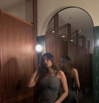 In Out Call 3* 4* 5* 7 Hotels Service In - escort in New Delhi