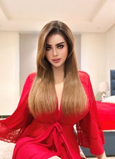 In Riyadh both everything good - Transsexual escort in Riyadh Photo 3 of 6