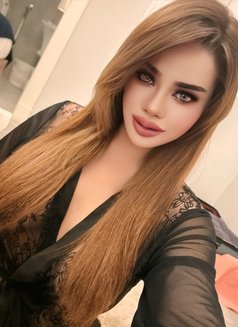 In Riyadh both everything good - Transsexual escort in Riyadh Photo 4 of 6