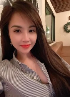 Beautiful lady available - escort in Muscat Photo 4 of 4