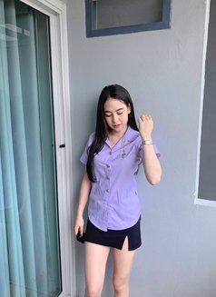 Inaa - masseuse in Jakarta Photo 3 of 4
