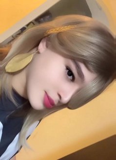 Inas - Transsexual escort in Al Manama Photo 1 of 4