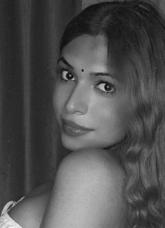 Inaya Ali - Transsexual escort in Pune Photo 4 of 5