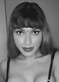 Inaya Ali - Transsexual escort in Pune Photo 7 of 9