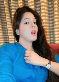 Incall and outcall full service - escort in Muscat Photo 1 of 3