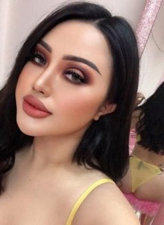 Incall and Outcall Vip - escort in Abu Dhabi Photo 2 of 4