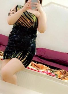 Incall Available and Premium Cam Sh - puta in Kolkata Photo 5 of 5