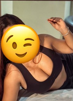Incall in a Apartment 🤙 - puta in Mumbai Photo 3 of 13