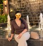 Incall Outcall and Cam - puta in New Delhi Photo 2 of 5