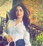 Incall & Outcall Escort Karachi - puta in Karāchi Photo 1 of 6