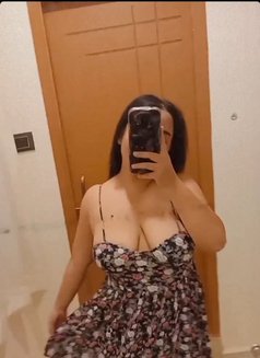 Indah - escort in Visakhapatnam Photo 2 of 4