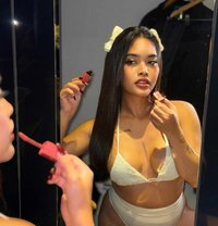 JUST ARRIVED VERSATILE STELA FOX - Transsexual escort in Singapore