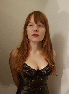 Independent Exquisite Redhead, Ginger - escort in Bangkok Photo 1 of 7