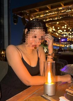 Cam and & Reel meet - escort in Pune Photo 1 of 14