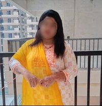 Independent Aditi Singh - escort in Agra