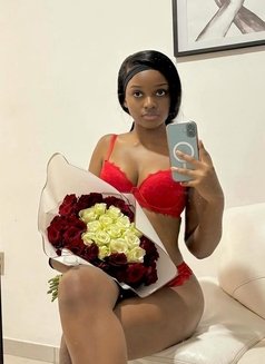 Independent African Escort in Noida - puta in Noida Photo 1 of 4