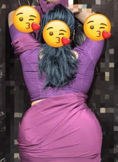 Independent ❤ bhabhi🫦 - escort in New Delhi Photo 2 of 5