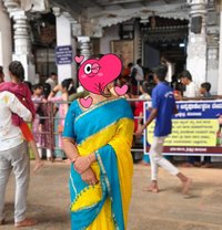 Independent Aunty Housewife Available - escort in Bangalore