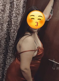 Independent bhabhi crazy for sex - Intérprete de adultos in New Delhi Photo 14 of 15