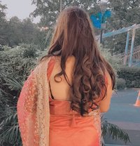 Independent bhabhi horny in bed - adult performer in New Delhi