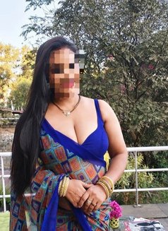 Independent bhabhi - Intérprete de adultos in New Delhi Photo 5 of 6