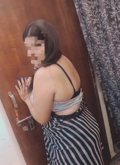 Independent bhabhi - adult performer in New Delhi Photo 10 of 12