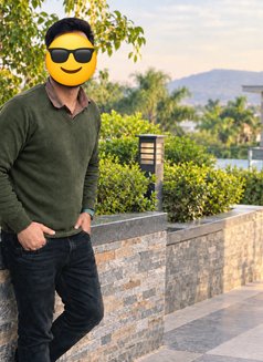 Independent Call Boy for Female & Couple - Male escort in Varanasi Photo 1 of 1