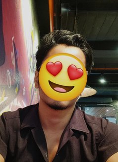 Independent Call Boy for Females Only - Acompañantes masculino in New Delhi Photo 5 of 5