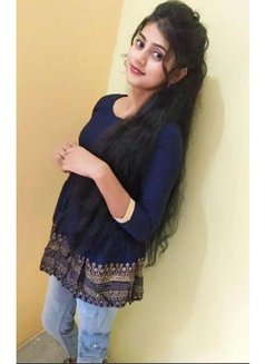 Independent Call Girl Best Service Provi - puta in Gurgaon Photo 2 of 2
