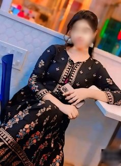 Independent Call Girl in Bangalore - escort in Bangalore Photo 3 of 3