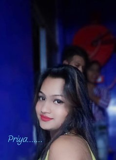 Independent Cam Show & Real Meet - puta in Mumbai Photo 1 of 2