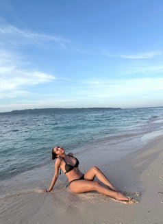 INDEPENDENT Caroline - escort in Hong Kong Photo 8 of 30