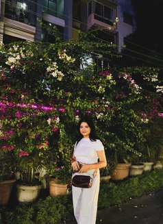 Independent Cash Payment - escort in Kolkata Photo 1 of 4