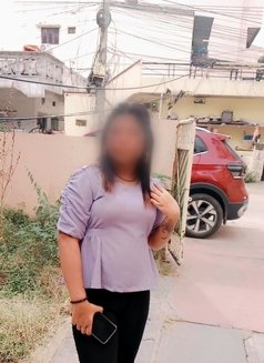 Independent College Girl and Housewife - escort in Hyderabad Photo 3 of 4