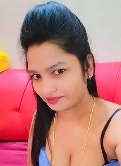 Independent College Girl - escort in Bangalore Photo 2 of 3