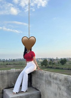 Independent Couple for Swap 4sme & Gbang - adult performer in Gurgaon Photo 3 of 5