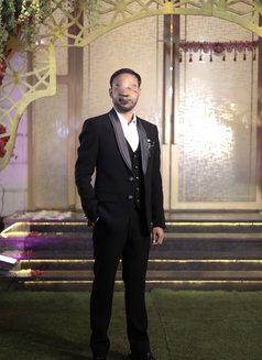 Independent Male Escort - Male escort in New Delhi Photo 2 of 4