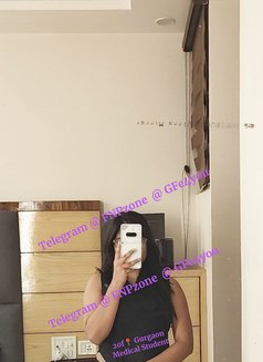 Independent educated Girlfriend Delhi - escort agency in New Delhi Photo 14 of 17