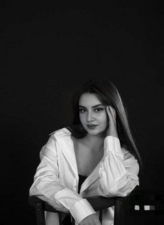 Independent Escort Geet Khurana - escort in Mumbai Photo 3 of 3