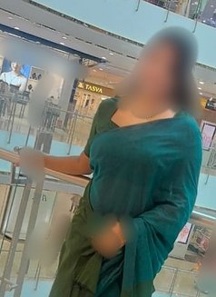 Coimbatore personal service - escort in Coimbatore Photo 1 of 4