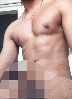 Independent Escort John - Male escort in Dubai Photo 6 of 16
