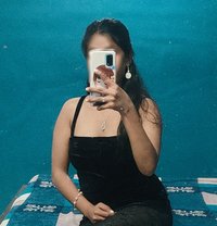 Nisha a sexy girl meet & cam show live🩷 - puta in Kolkata