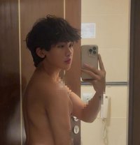 Independent &Flexible 🇵🇭 25 - Male escort in Dubai