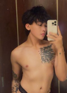 Independent &Flexible 🇵🇭 25 - Male escort in Dubai Photo 5 of 13