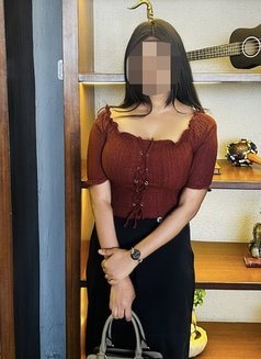 ❣️ Independent & Friendly Companion ❣️ - escort in Mumbai Photo 3 of 10