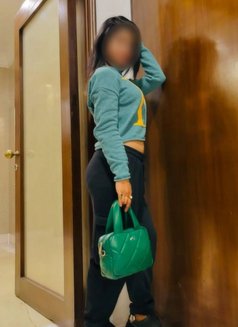 Young & Hot 23 Yrs Independent Escort - puta in Chennai Photo 4 of 6
