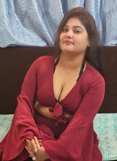 Independent Gfe, Cam Show & Real Meet - puta in Bangalore Photo 6 of 8